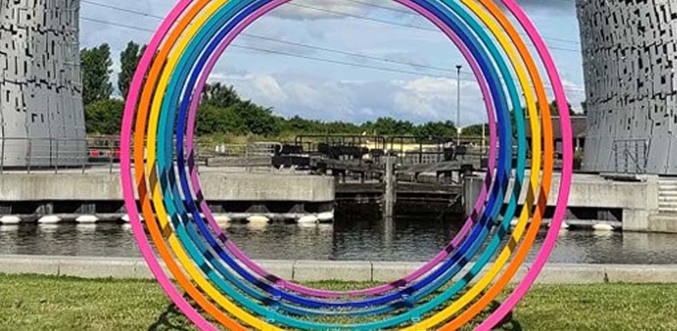 Malownicza rzeźba wygięta przez Barnshaws Scotland wzbogaciła krajobraz Kanału Szkockiego third image
